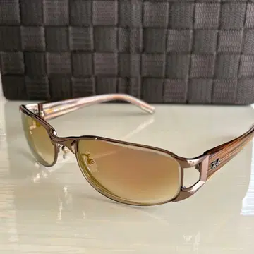 Ray-Ban 브라운 안경 프레임