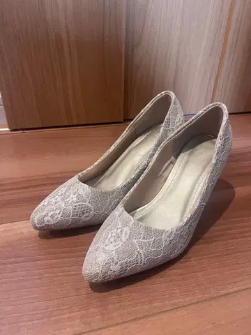 베이지 레이스 펌프스 결혼식