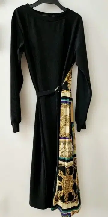 블랙 긴팔 롱 원피스 벨트 포함