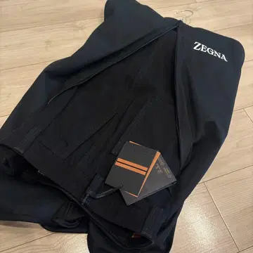 [ 미사용 새상품 ] ZEGNA 블랙 스트레이트 데님