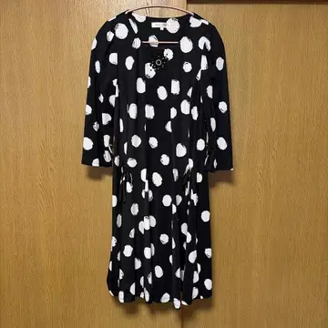 Super Beauty 도트 무늬 원피스 40 사이즈