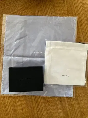 메종 에스본드 3단 폴더형 지갑 블랙 새상품