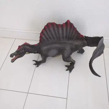 제일복권 라스트원상 스피노사우루스 모형 가동식 블랙과 레드