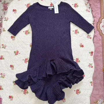 [택 포함 새상품] 질스튜어트 보라색 프릴 밑단 니트 원피스 사이즈 2