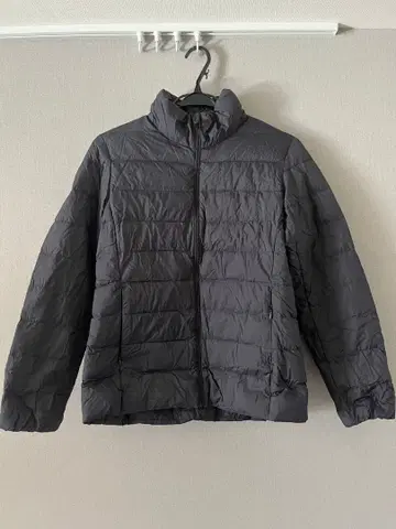 UNIQLO 울트라 라이트 다운 자켓 여성용 사이즈 M