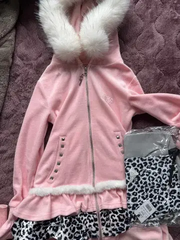 더스트데빌 Not Your Angel 벨로아 원피스 셋업