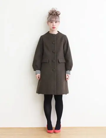 Dot and Stripes 노카라 코트 무릎 기장