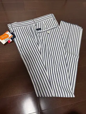 미사용 새상품 캘러웨이 CALLAWAY 스트라이프 슬림 테이퍼트 팬츠