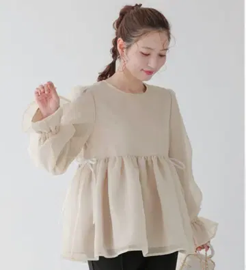 fitmore 크링클 오간자 상의! 베이지! 택 포함 미사용 새상품!