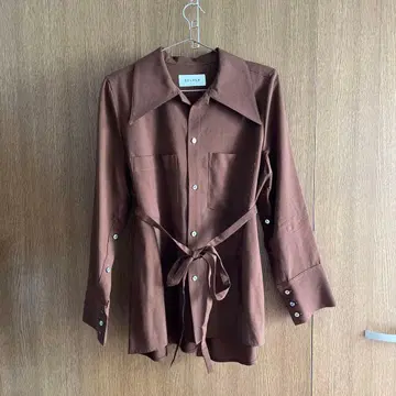 BELPER 탑 블라우스