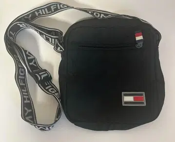 TOMMY HILFIGER 사코슈 블랙