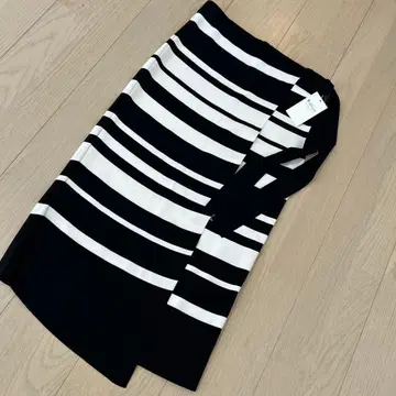 Ballsey 스트라이프 타이트 스커트