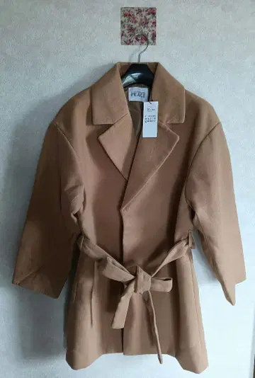 택 포함 새상품 하이픈월드 갤러리 가운 코트 롱 기장 F 사이즈