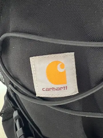 Carhartt 블랙 백팩