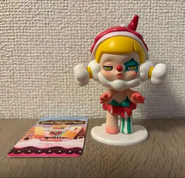 POPMART SKULLPANDA Strawberry Clown