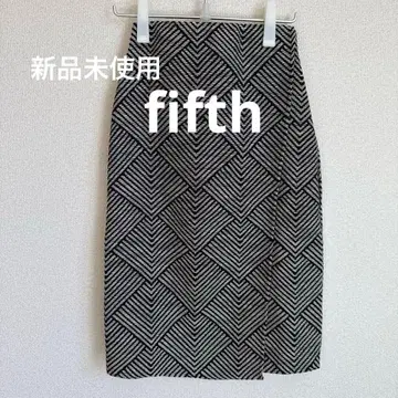 미사용 새상품 fifth 자카드 랩스커트 기하학 패턴 타이트 S 사이즈