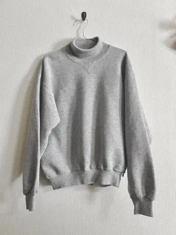 RUSSELL 러셀 그레이 터틀넥 맨투맨 M usa제