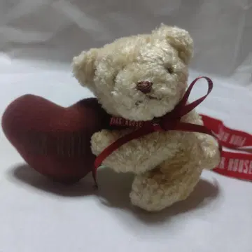 핑크하우스 하트 테디베어 브로치