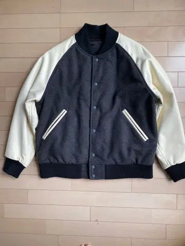 UNIQLO 바시티 자켓 XXL