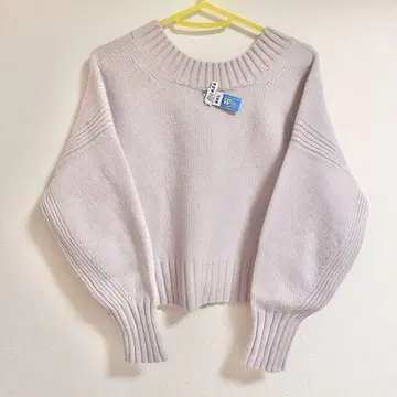 투모로우랜드 크롭 니트 에스트네이션