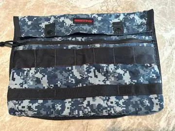[ 한정판 단종 ] BRIEFING 클러치백 디지털 카모