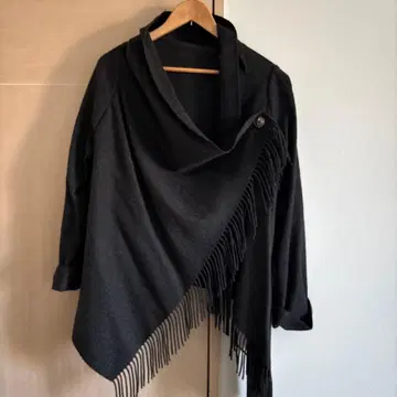 Cara 프린지 부착 비대칭 자켓 MC