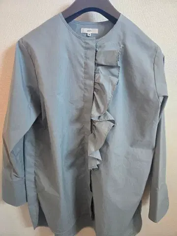 yori 프릴 달린 그레이 셔츠 38