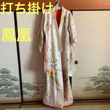 럭셔리 봉황 우치카케 연한 노란색 봉황과 꽃 자수