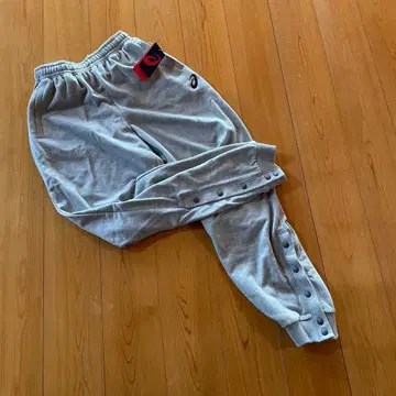 [미사용품] asics 밑단 버튼 스웨트 팬츠 L 사이즈 농구