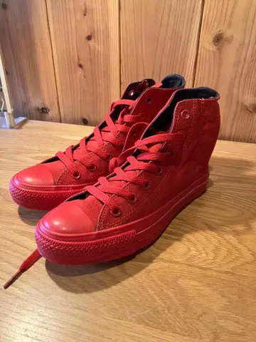 ALL STAR 레드 하이컷 스니커즈