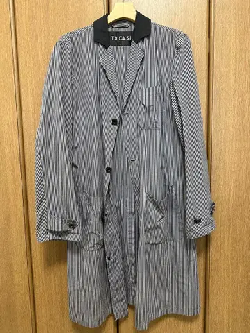 TA CA SI 스트라이프 스텐카라 코트