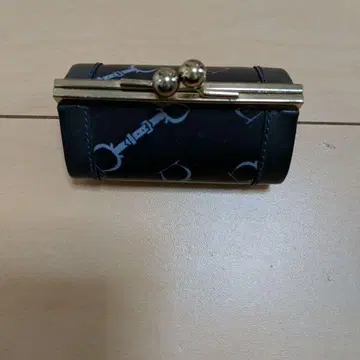 로고 블랙 코인 케이스