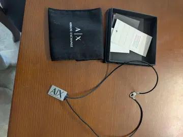 미사용 새상품 Armani Exchange 로고 플레이트 목걸이