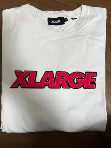 XLARGE 화이트 T셔츠 M 사이즈