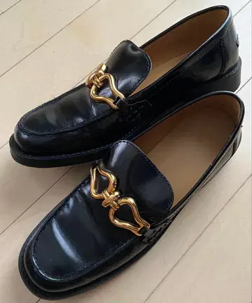 [새상품급] ZARA 자라 리얼 가죽 비트 로퍼 블랙 39