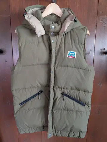 마운틴 이큅먼트 다운 베스트 올리브 M