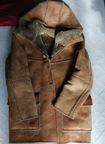 후드 부착 코트 브라운