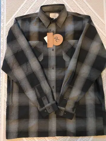 미사용품 JUNA JEAN 긴팔 셔츠 그레이 계열 XL (LL)