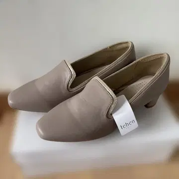 tehen 베이지 펌프스 힐