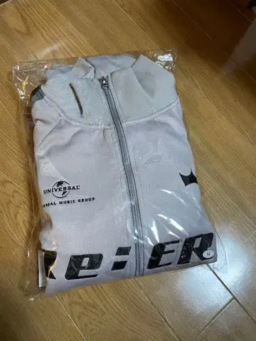 King & Prince Re:ERA 트랙 자켓 M 사이즈