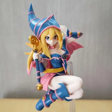 블랙 매지션 걸 피규어