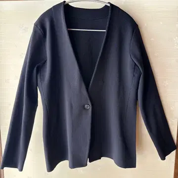 블랙 노카라 자켓 원 버튼