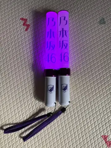 노기자카46 응원봉 2개 세트