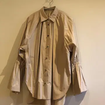 어도어 베이지 셔츠 블라우스 디자인 슬리브