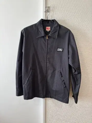 AT DIRTY HIGH VOLTAGE 자켓