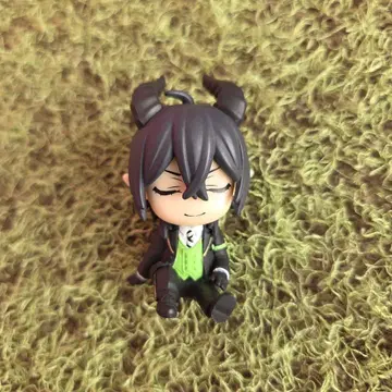 트위스티드 원더랜드 어깨 쿵 마레우스