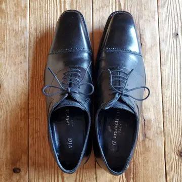 마드라스 블랙 가죽 드레스 슈즈