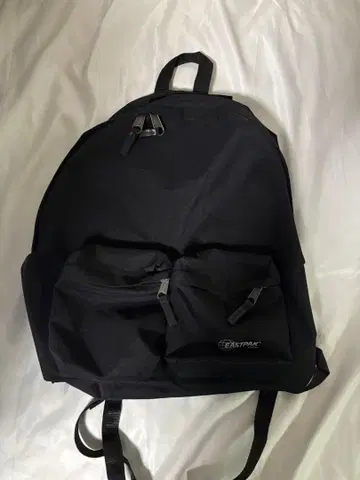 EASTPAK beams 별주 40주년 모델 블랙 백팩