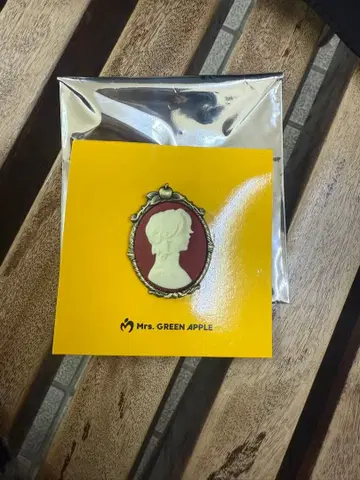 미세스 그린애플 바벨 가챠 배지 오오모리 씨