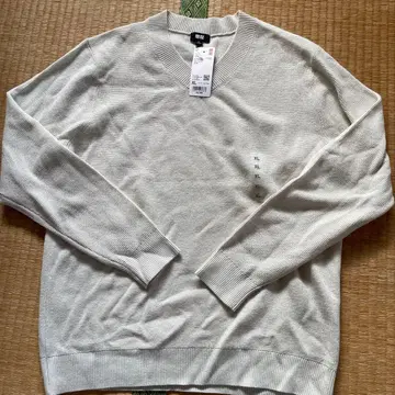 와플 브이넥 스웨터 XL 사이즈